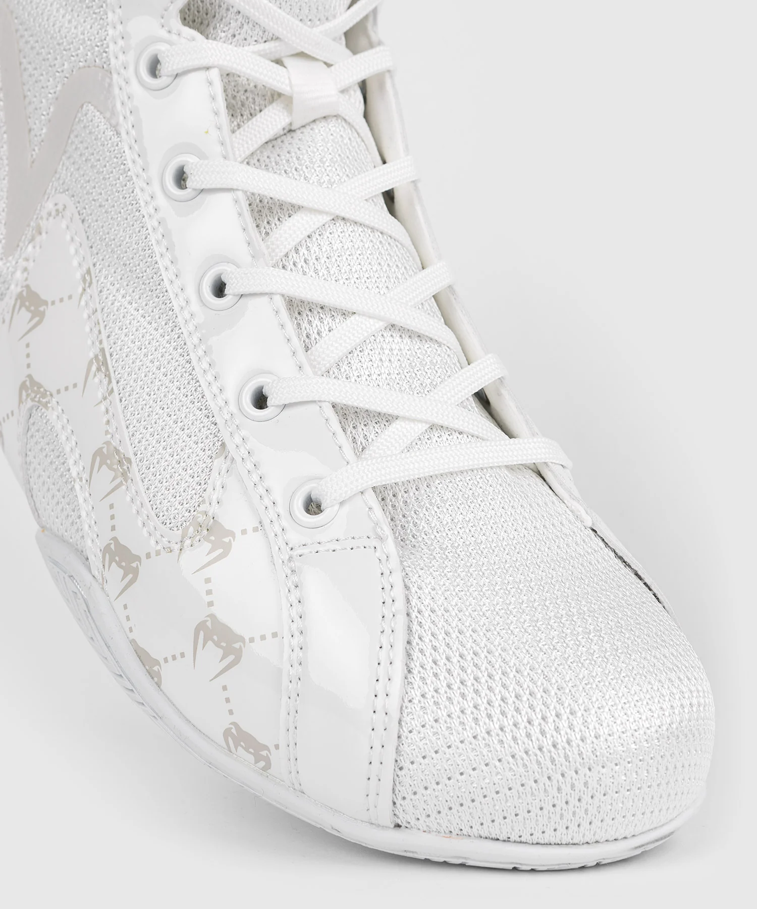 Chaussures de boxe Venum Elite Evo Monogram - Blanc/Blanc Cassé – Image 7