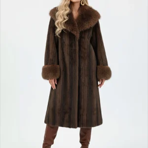 Manteau long en fausse fourrure marron